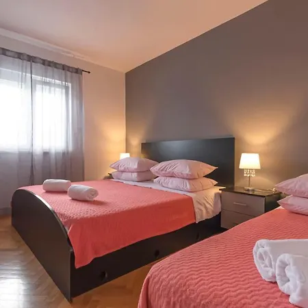 Matteo -free Parking * Split