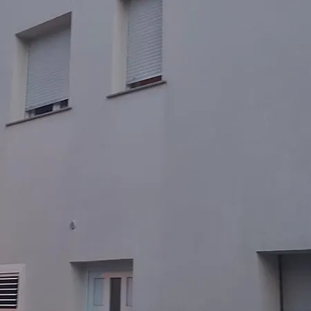 Matteo -free Parking سبليت